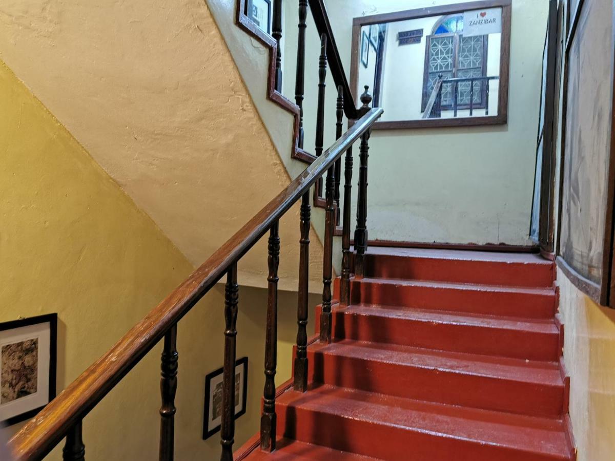 Crown Hotel Zanzibar Exterior photo